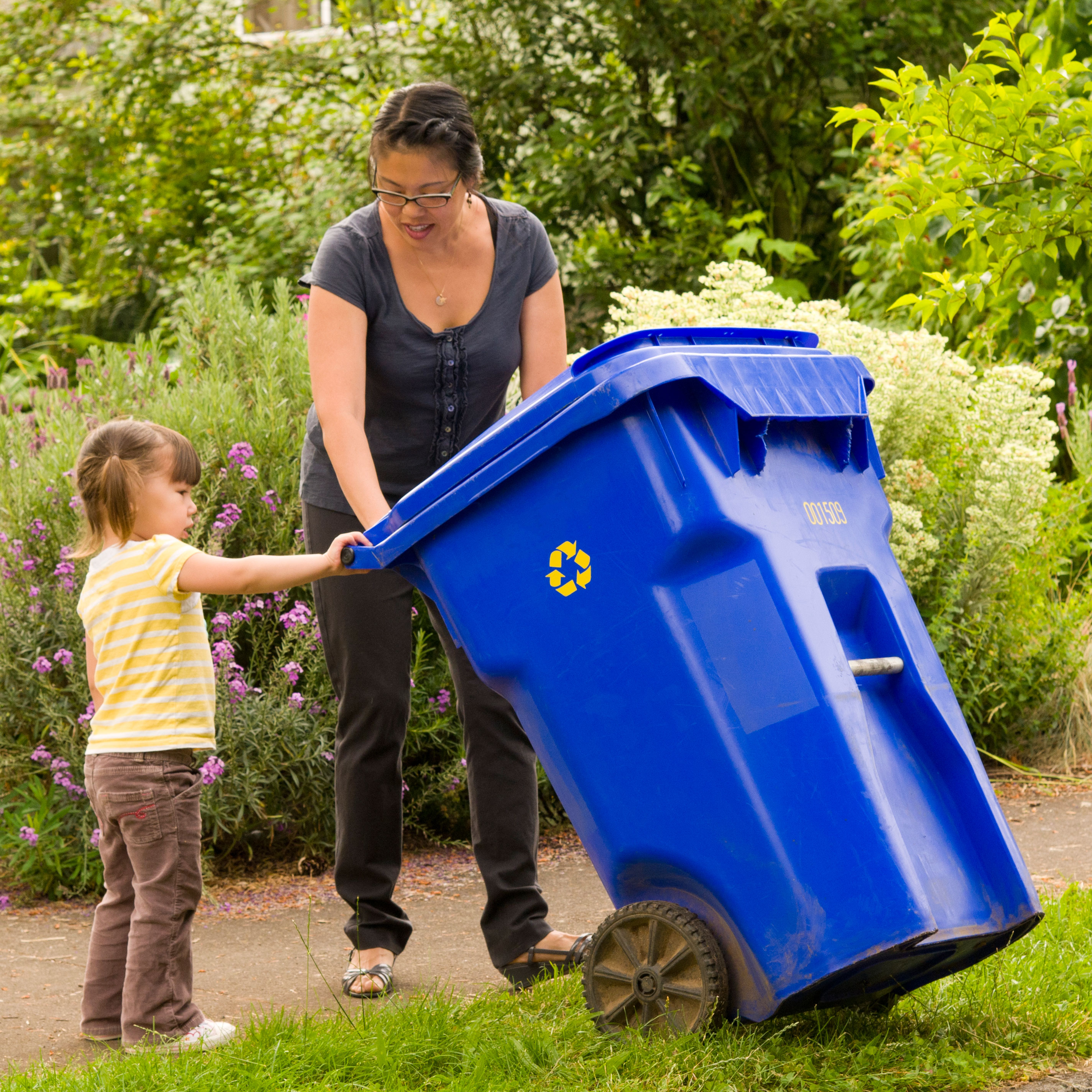 Metro South Garbage recycling hazardous waste disposal