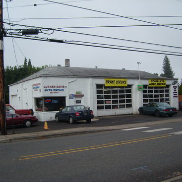 a photo of an auto repair business