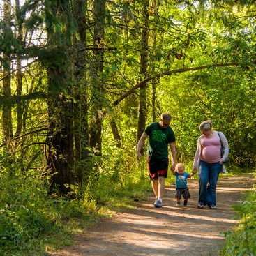 Photo of hikers at Cooper Mountain Nature Park
