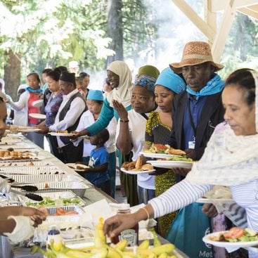 Metro teamed up with the Immigrant and Refugee Community Organization to host community picnics at Metro sites.