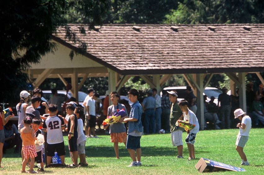 Picnics At Oxbow Regional Park Metro