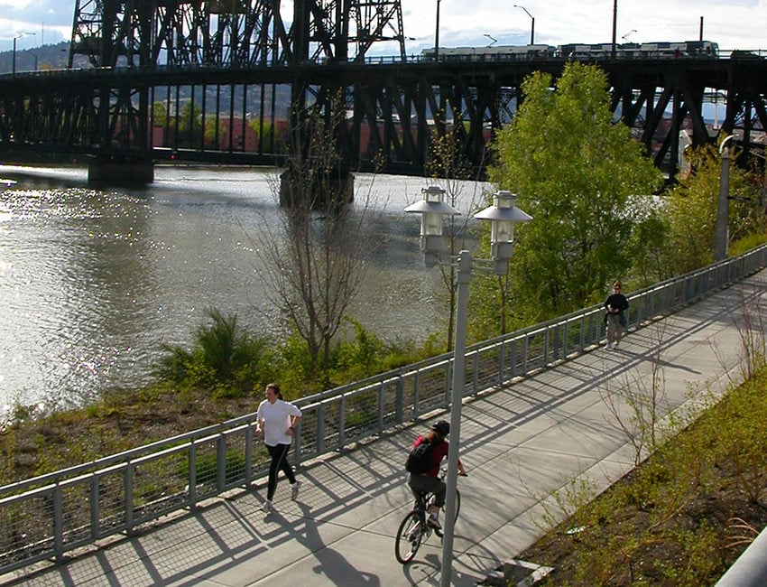 Nation's largest trails, walking and biking organization, building a nation connected by trails