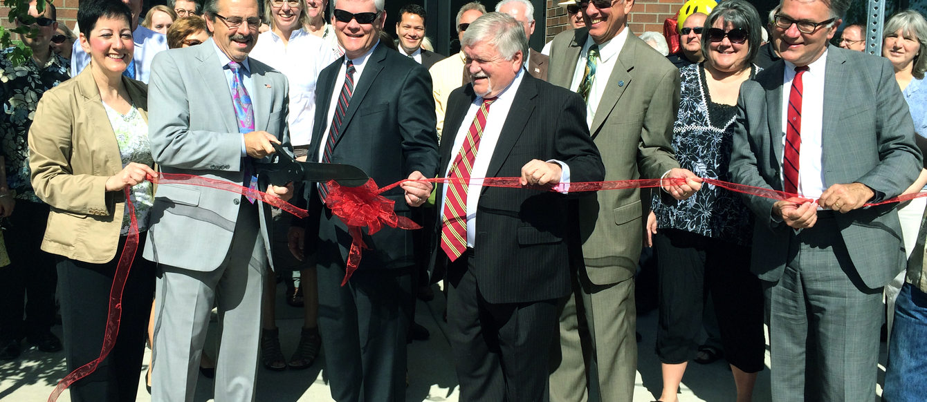 photo of ribbon cutting