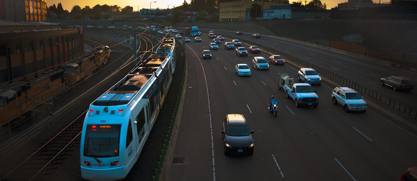 MAX and traffic on Interstate 84 in Portland