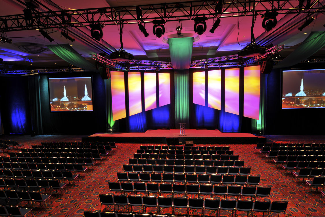 photo of a ballroom at the Oregon Convention Center