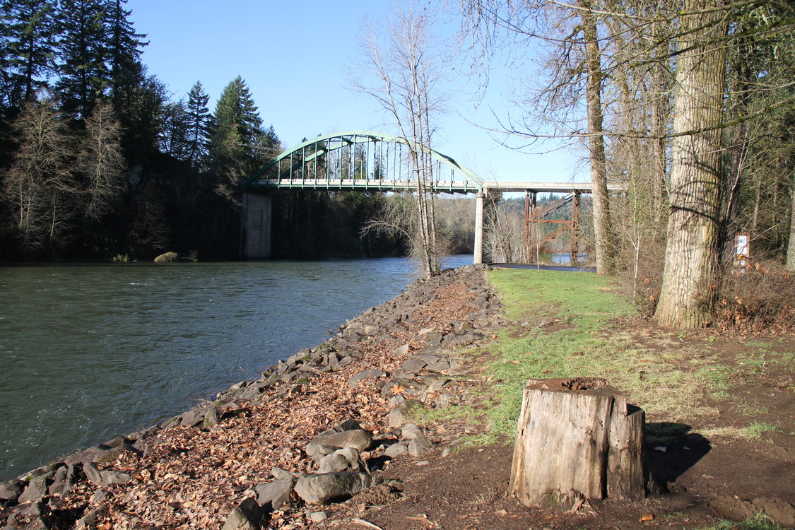 a photo of a bridge over the Clackamas River 