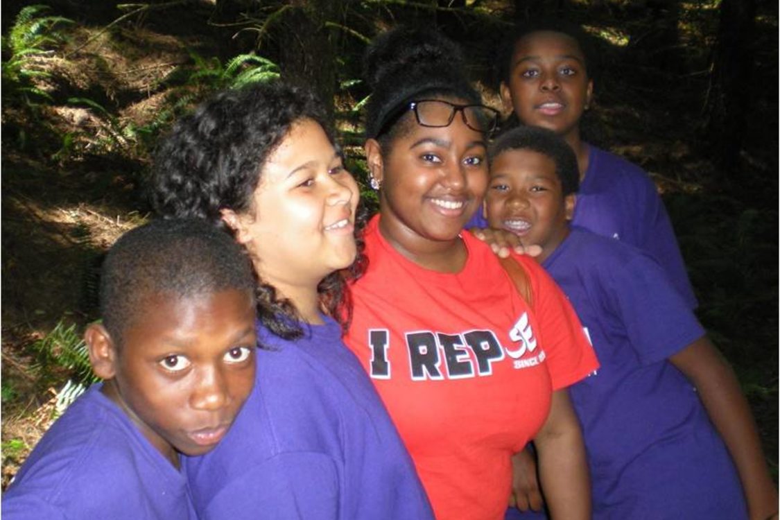 photo of Youth Engaging in Natural Sciences participants