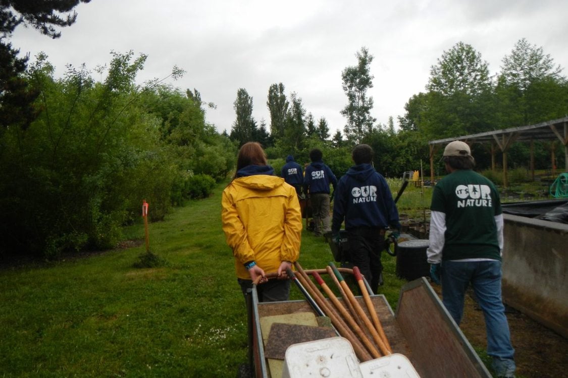 photo of YEC youth at the Native Plant Center