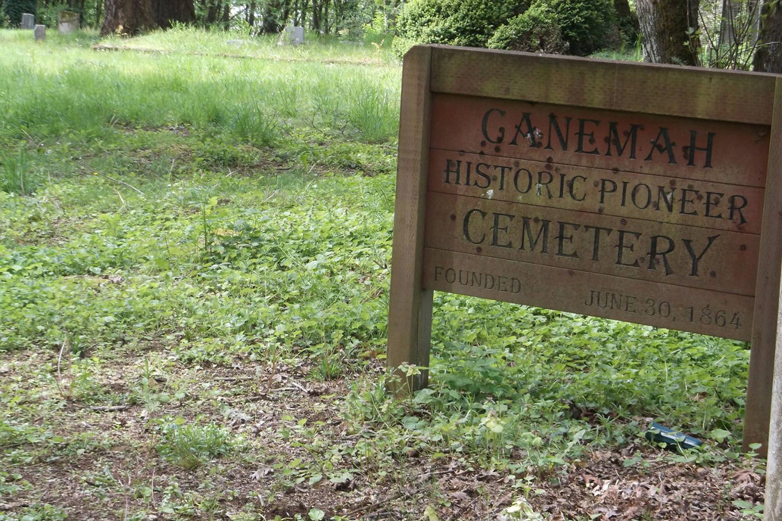 Canemah Bluff Natural Area. Photography by Carye Bye.