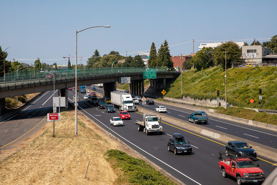 Cars driving on Interstate 5 in Portland