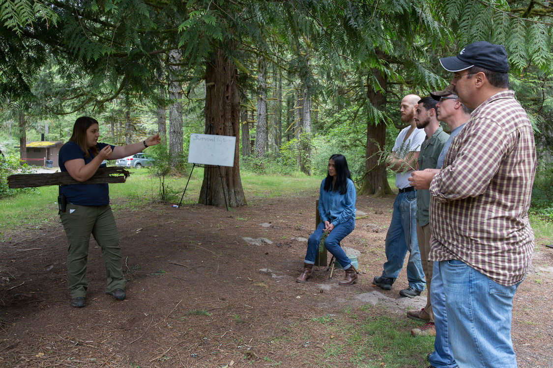 photo of survival skills class at Oxbow Regional Park