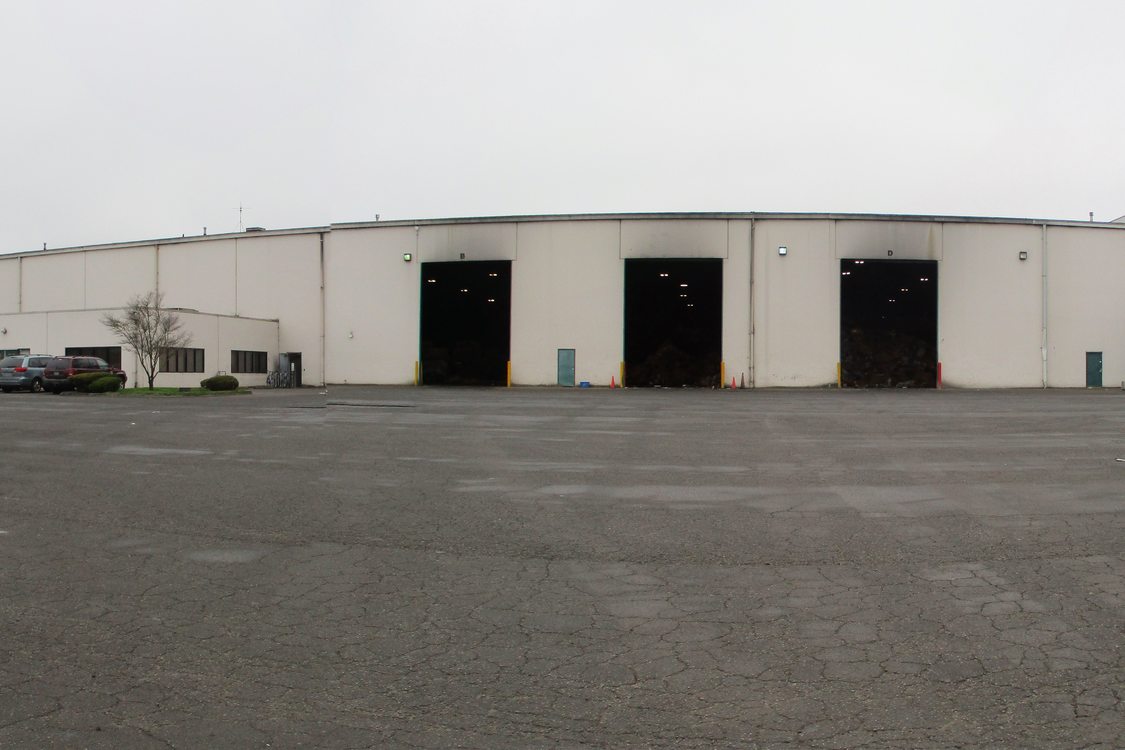 Exterior of KB Recycling, Inc. facility