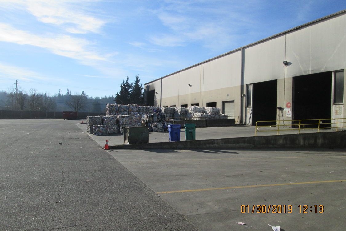 Exterior view of Pioneer Recycling Clackamas facility. 